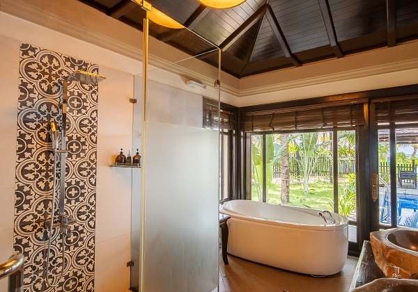 Impeccable Beach Step Villa