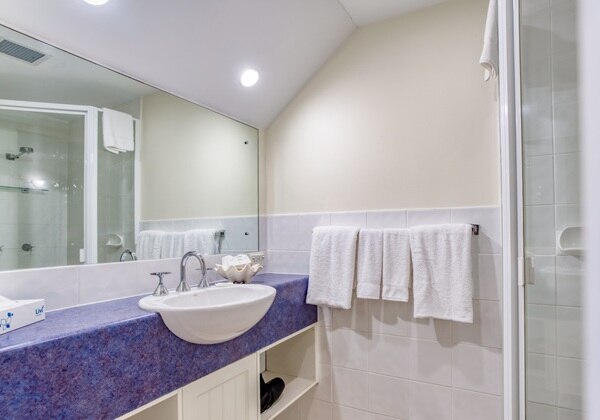 2 Bedroom