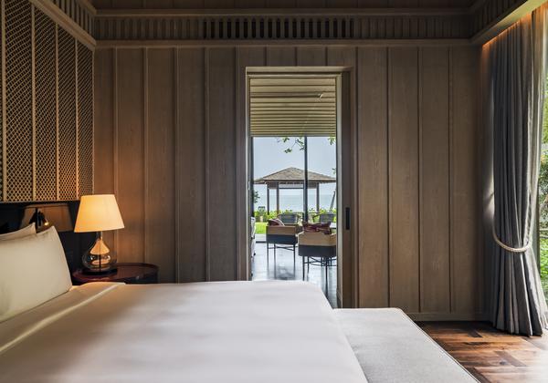 Beachfront Suite