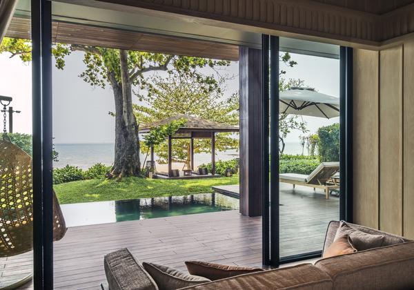 Beachfront Pool Villa