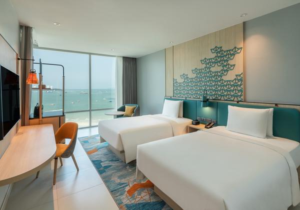 2 Single Premium Pattaya Beachview Bay