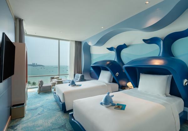 2BR Family Suite Bay Tower 1King 2Single