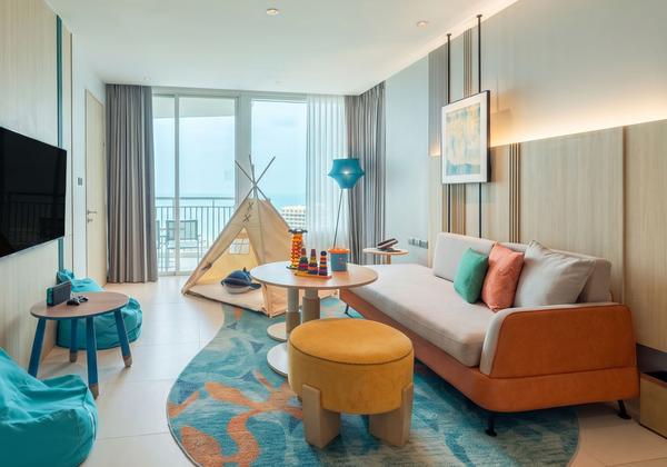 2BR Kids Suite Bay Tower 1King 2Single