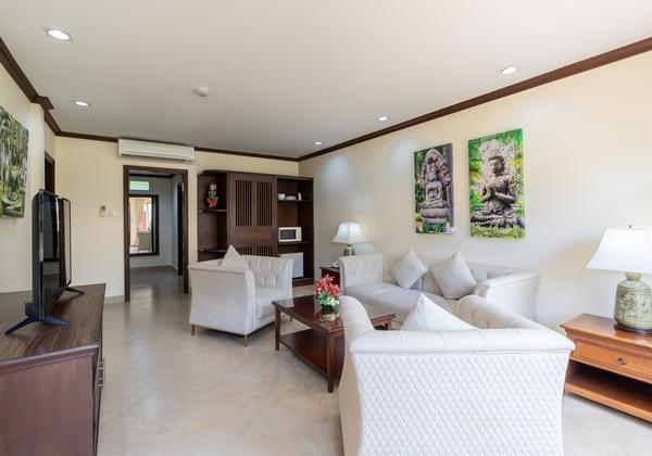 One-Bedroom Junior Suite Garden View