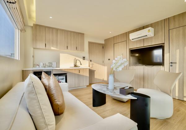 Sea View Suite