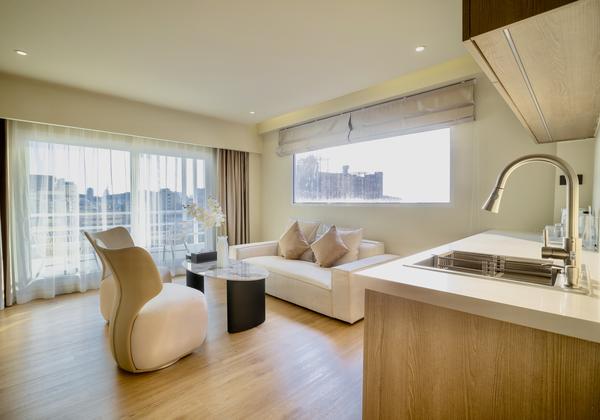 Sea View Suite