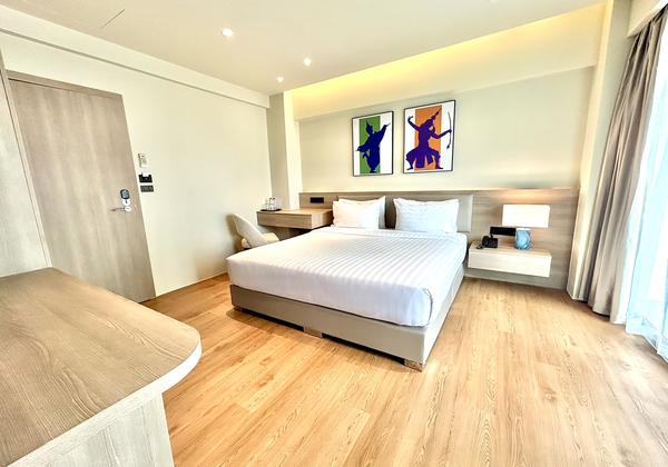 Deluxe with Balcony