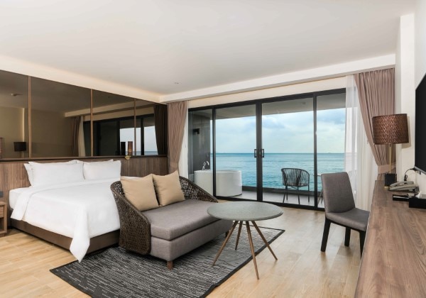 Ocean Suite Sky Bath