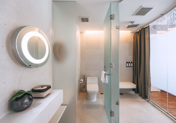 Deluxe King Bed Pool View