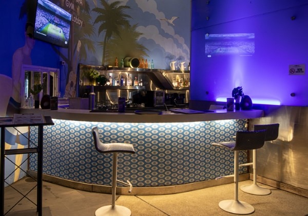 Pool Bar