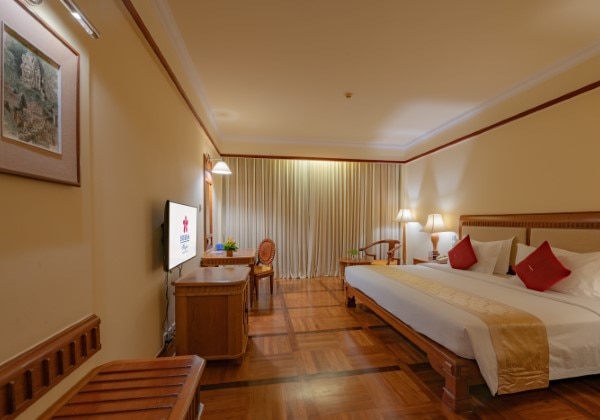 Deluxe Double City View