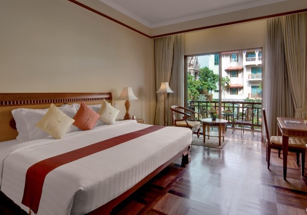 Deluxe Double Pool View