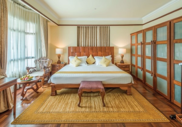 Deluxe Family Connecting