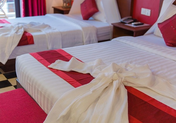 Deluxe Twin Room with Balcony