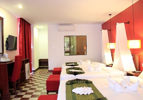 Deluxe Triple Room with Balcony