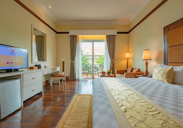 Deluxe Double Garden View