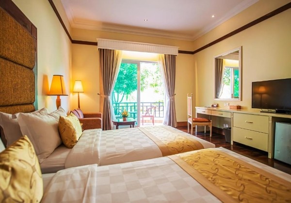 Deluxe Twin Garden View