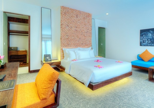 Luxury Suite Pool Access