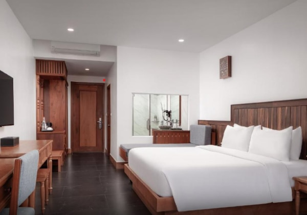 Deluxe Double with Balcony