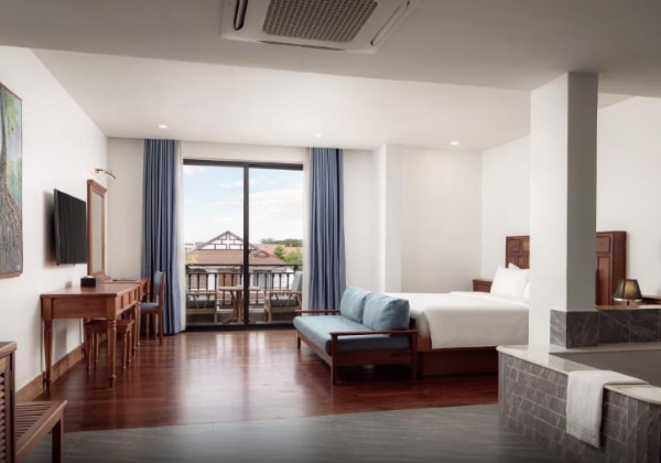 King Suite with Balcony