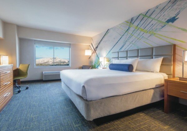 Sky Tower Deluxe Room 1 King