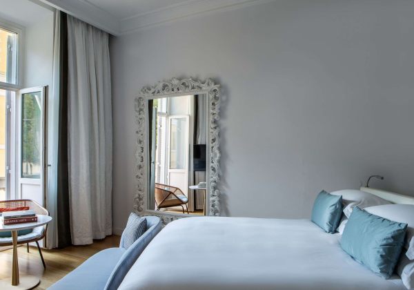 Premium Luxury Room With Juliet Balcony