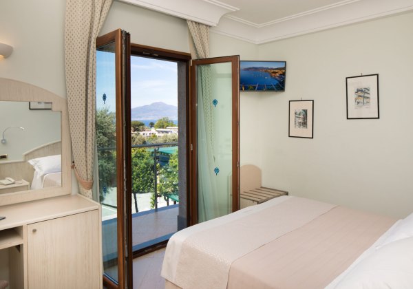 Superior Double Room with balcony