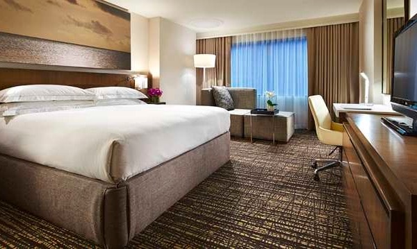 1 KING BED SUPERIOR NONSMOK