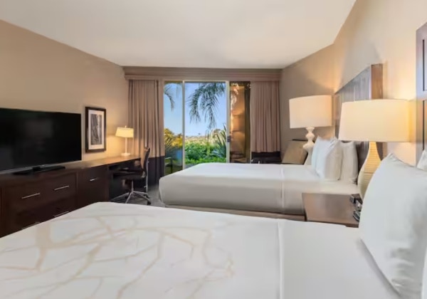 GUEST ROOM 2 QUEEN BEDS