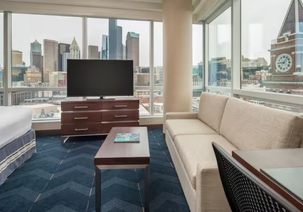 City View Corner Studio