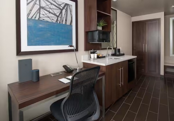 City View Corner Studio