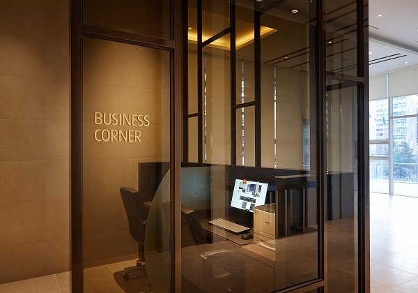 Business Corner 01