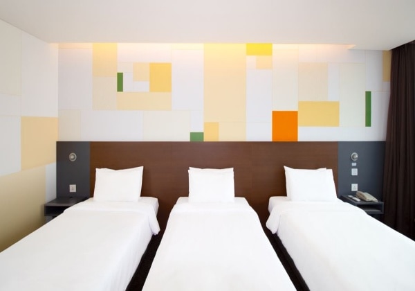 Triple(DIVE IN JOGAKBO ART STAY)