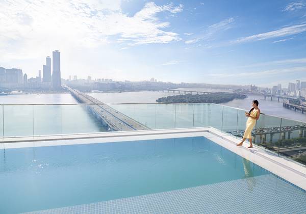 Infinity Pool