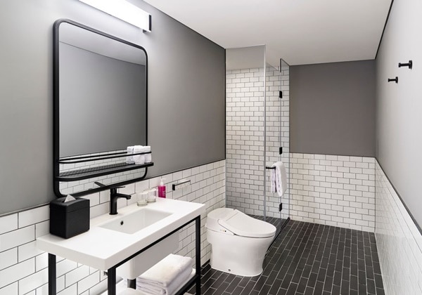 Family Queen Queen Bathroom