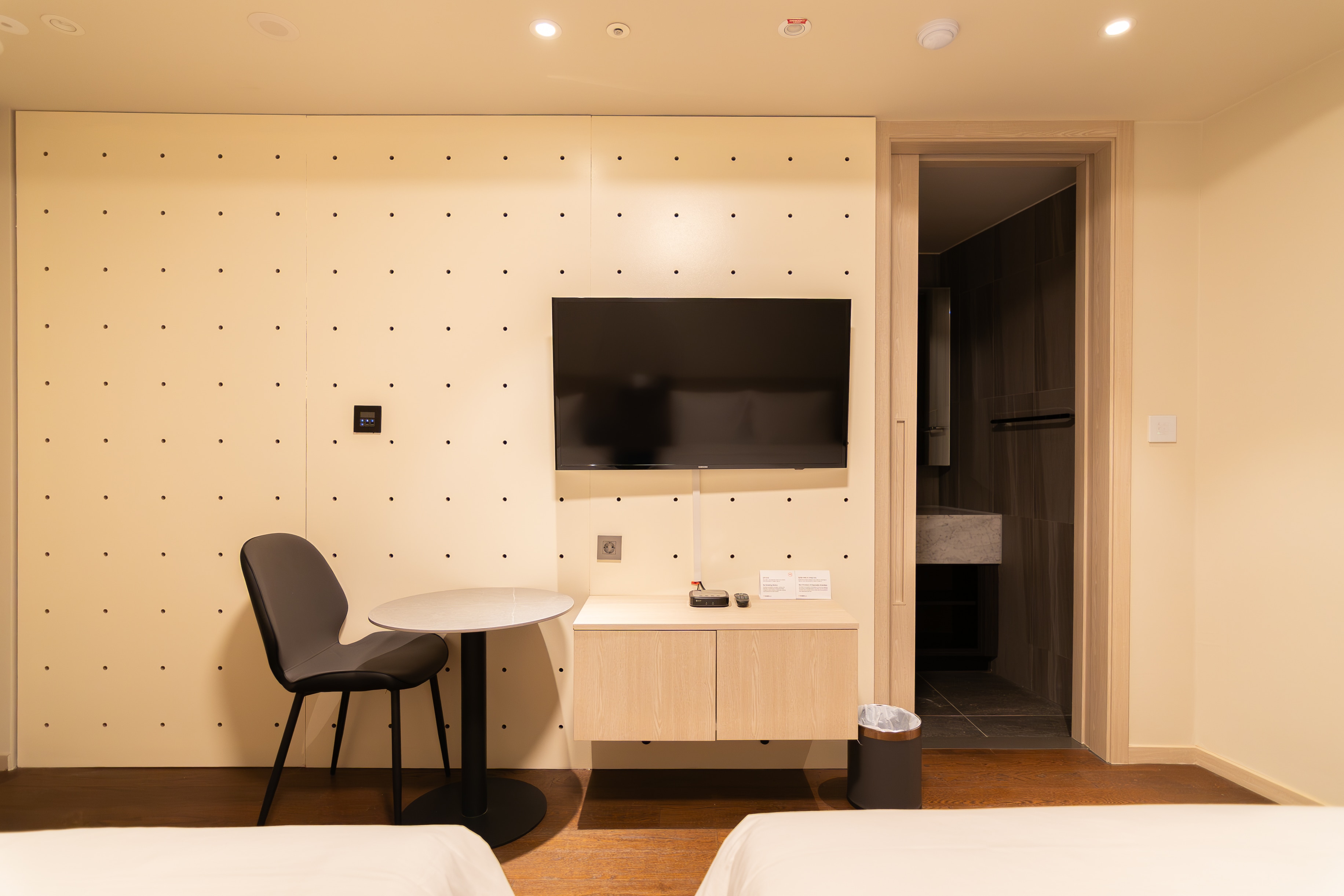 Standard Family Twin