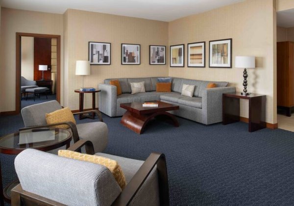 1 King Bed Presidential Suite