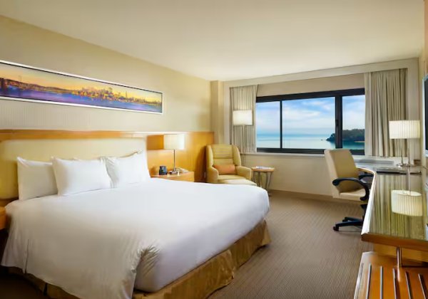 1 King Bed Deluxe Bay View