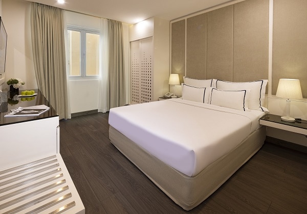 Senior Deluxe Double Window - Sakura