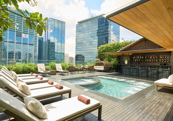 Outdoor Jacuzzi Pool