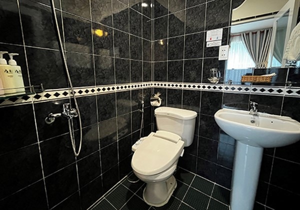 Standard Bathroom