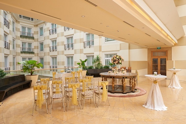 The Fullerton Hotel Singapore - Roof Gar