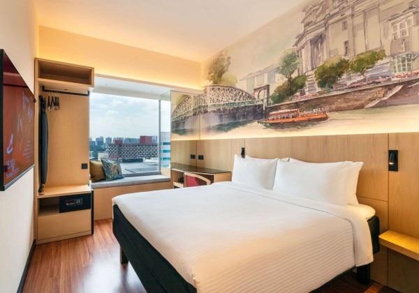 Deluxe Room with King Bed