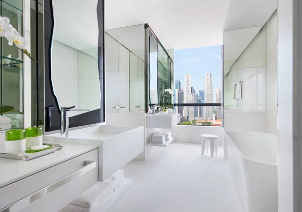 Suite Bathroom