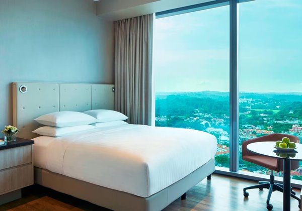 Guest room, 1 King, Cityscape view