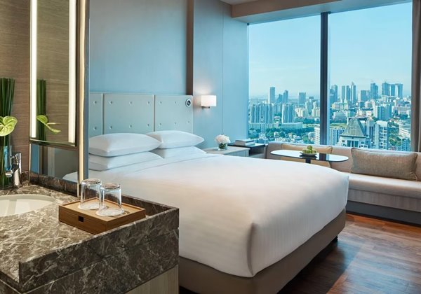 Premier, 1 King, Skyline view,High floor