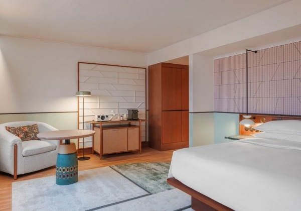 Classic King Guest Room 1 King