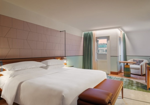 Superior King High Floor Balcony