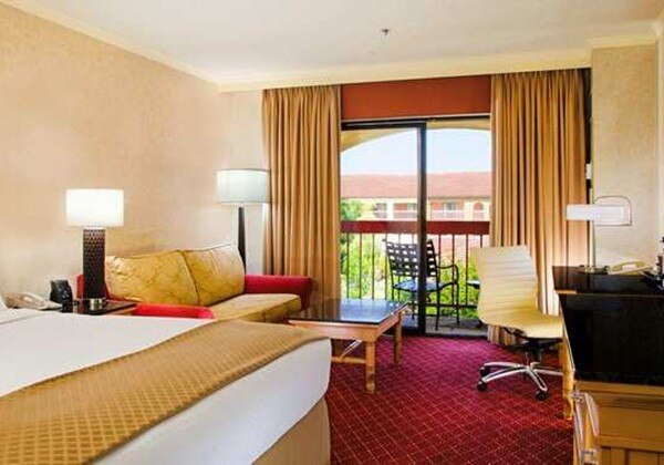 1KING BED COURTYARD VIEW WITH BALCONY