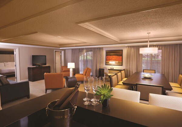 1KING 2 ROOM PRESIDENTIAL SUITE